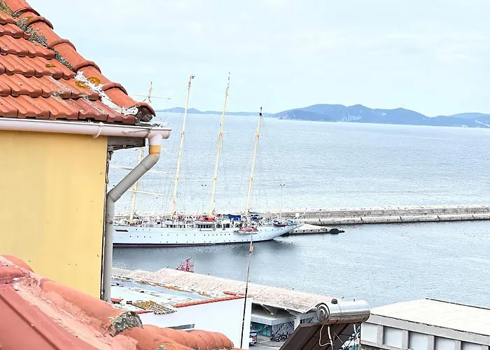 Theothea Suites