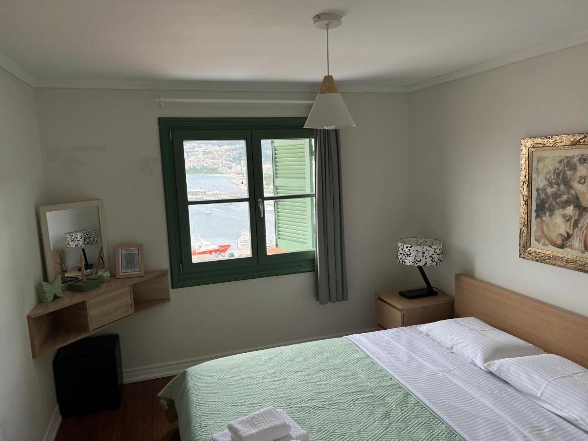 Theothea Apartment *