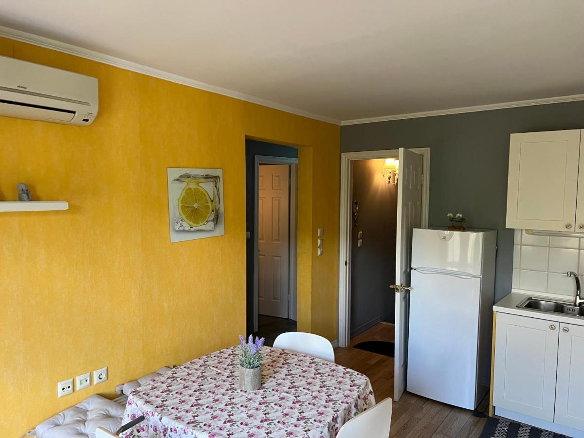 Theothea Apartment *